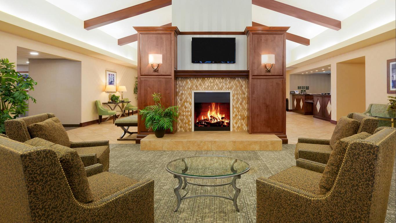 Homewood Suites by Hilton Sacramento Airport-Natomas