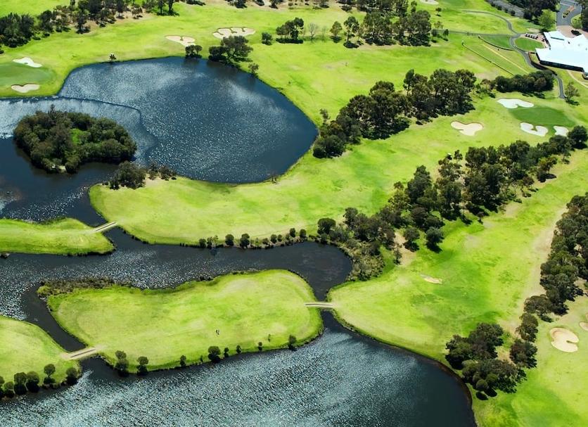 Golf course Photo