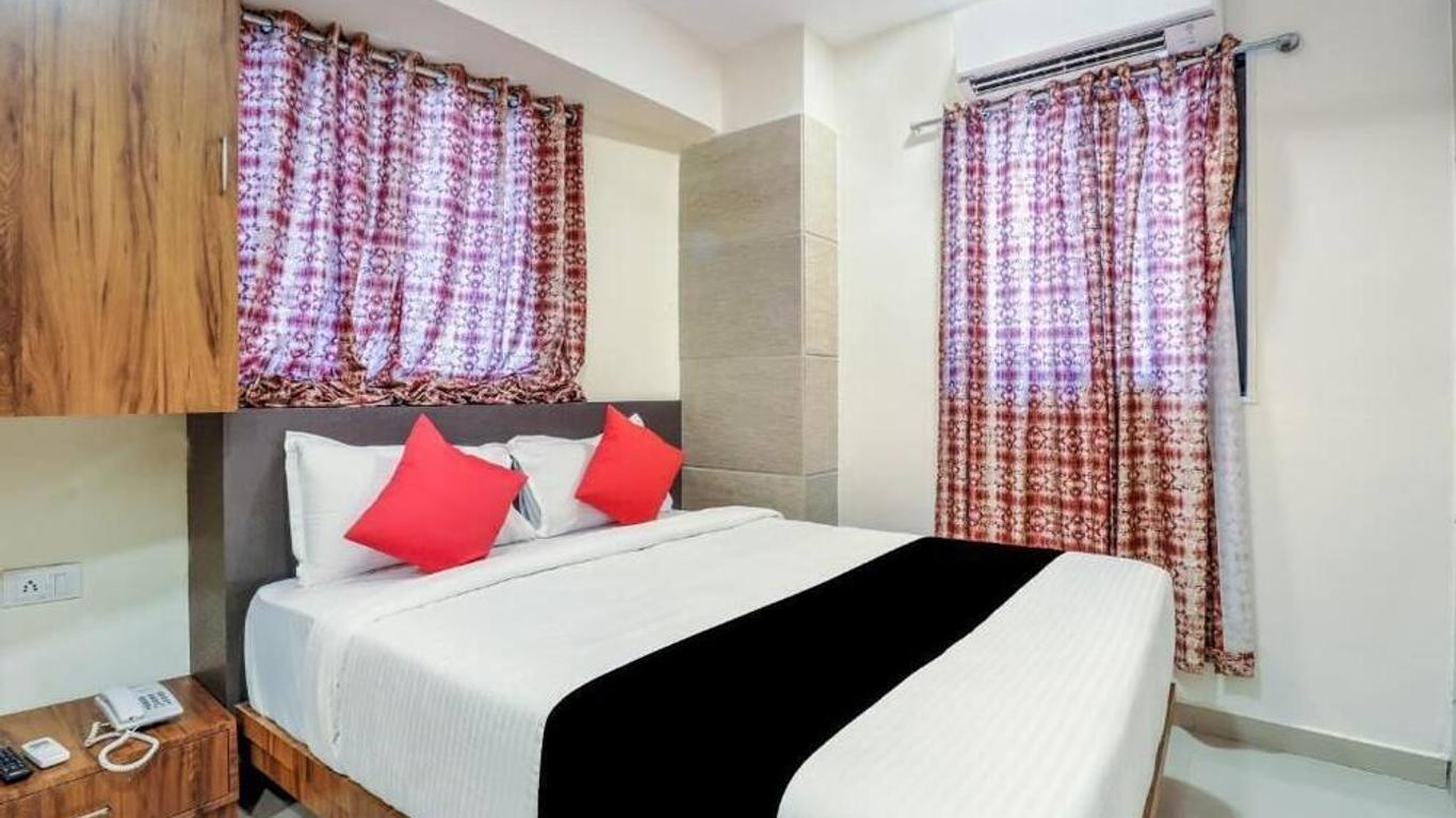 Hotel Crystal Inn
