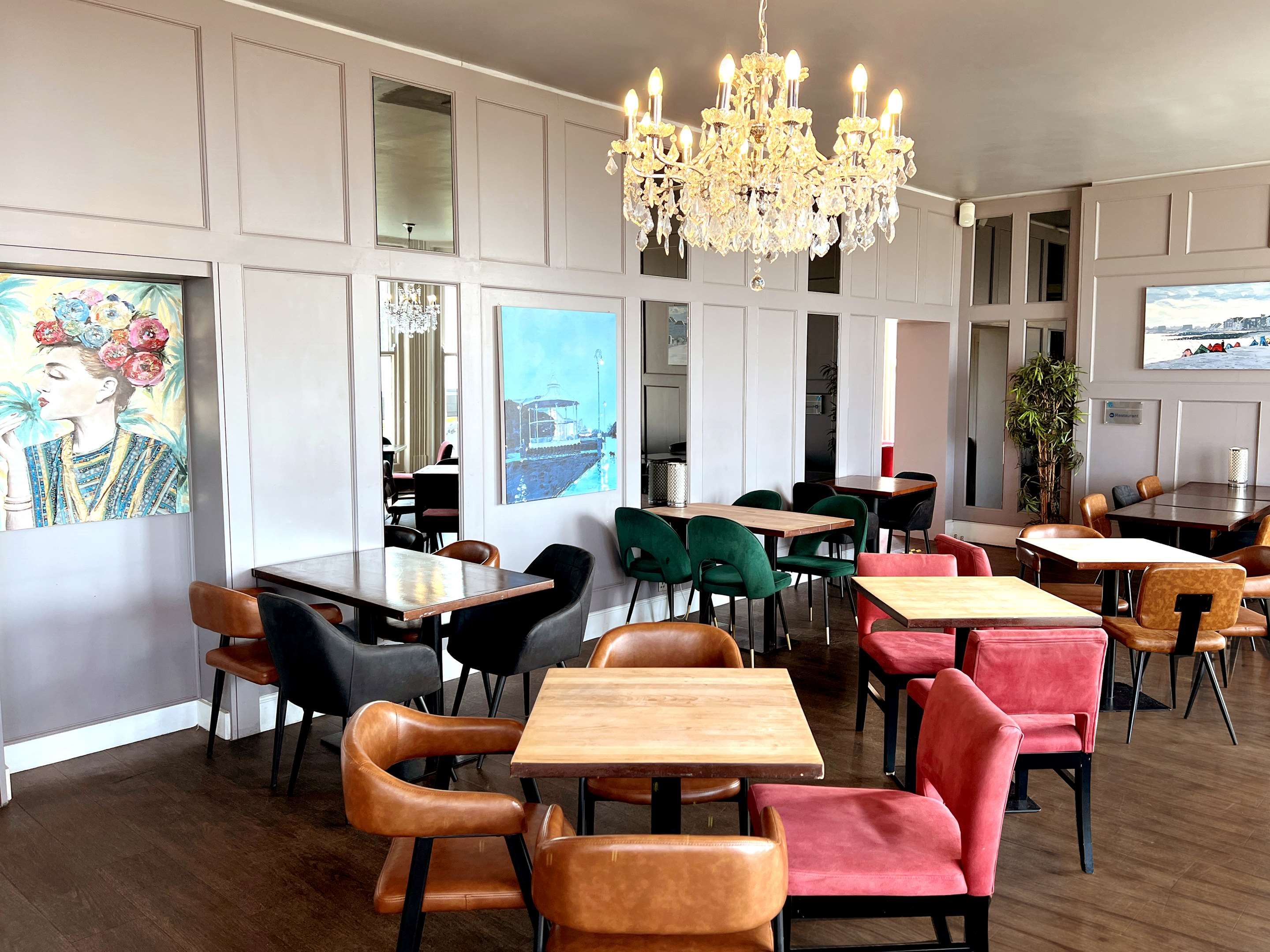 Restaurant Photo