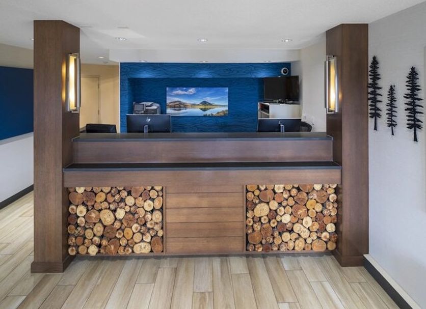 Front desk Photo