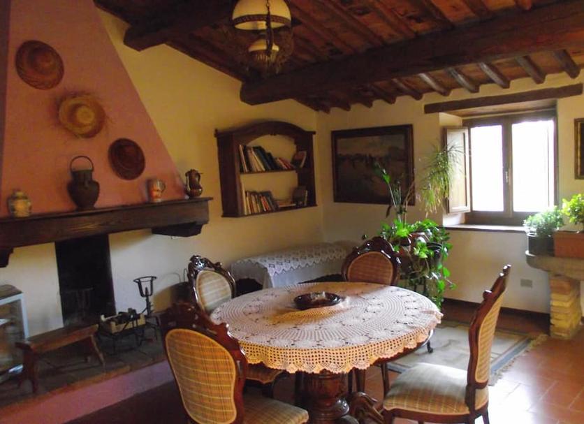 Dining room Photo