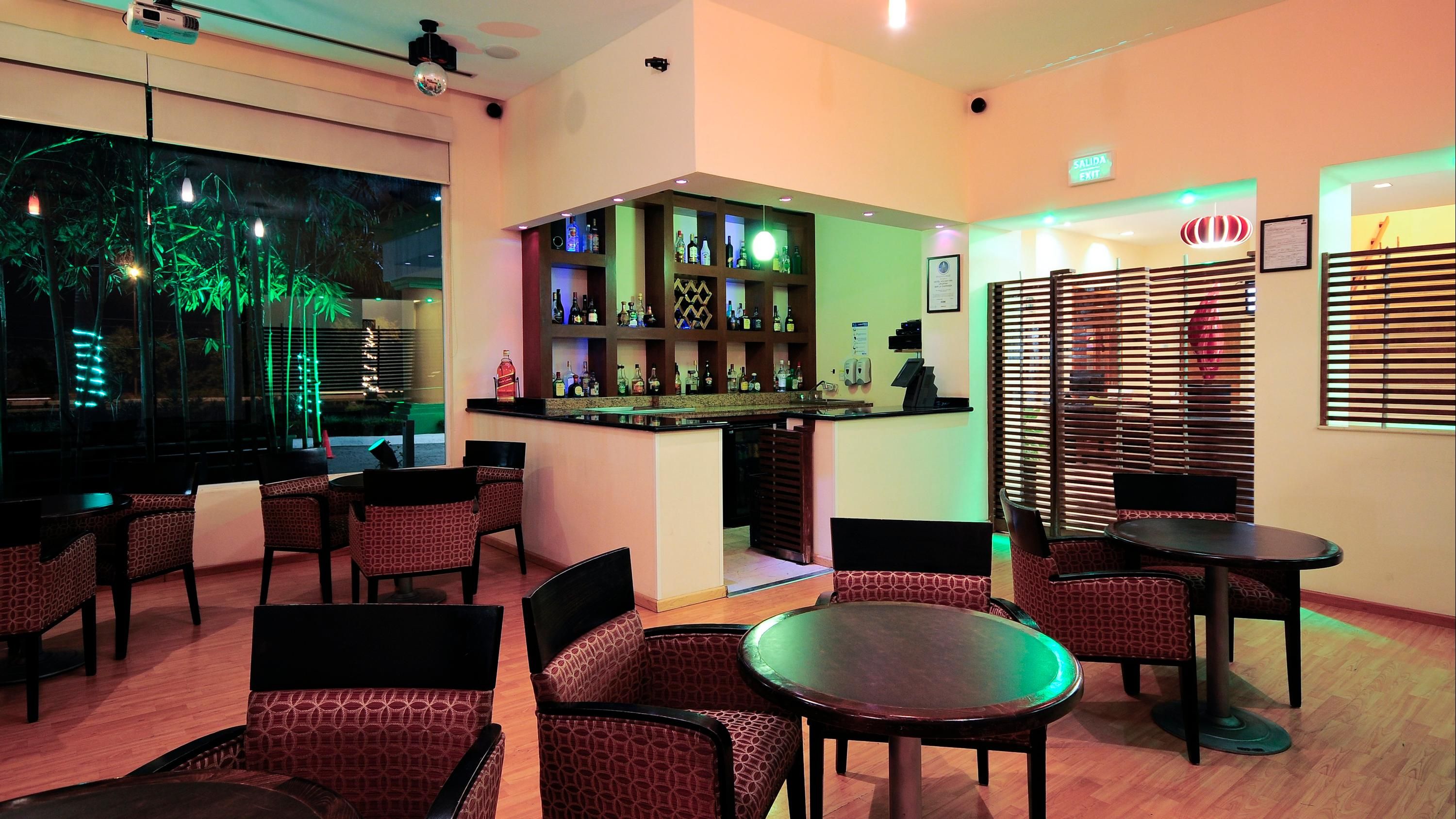 Bar
