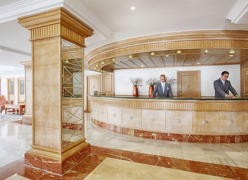 Front desk Photo