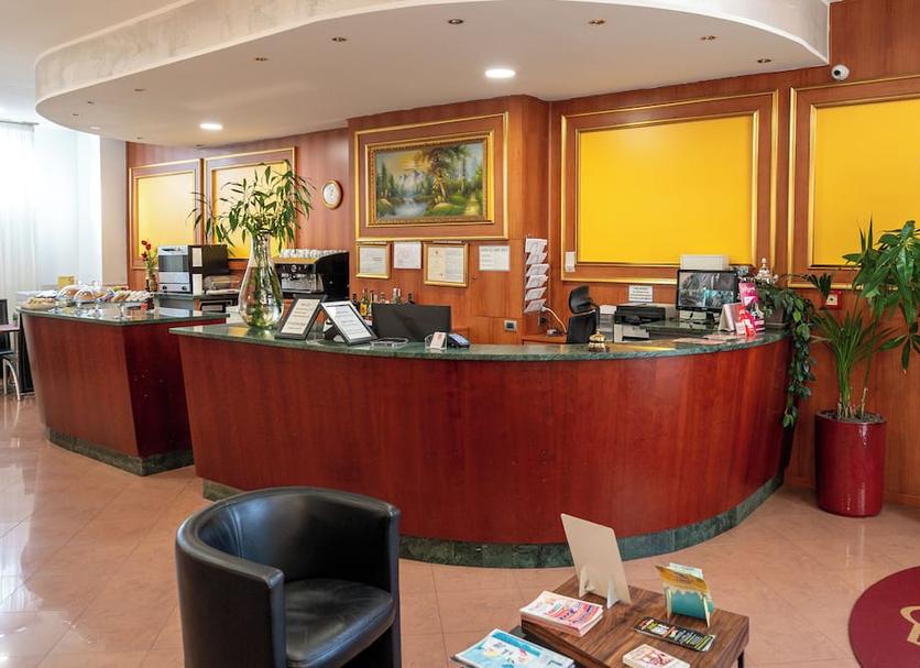 Front desk Photo