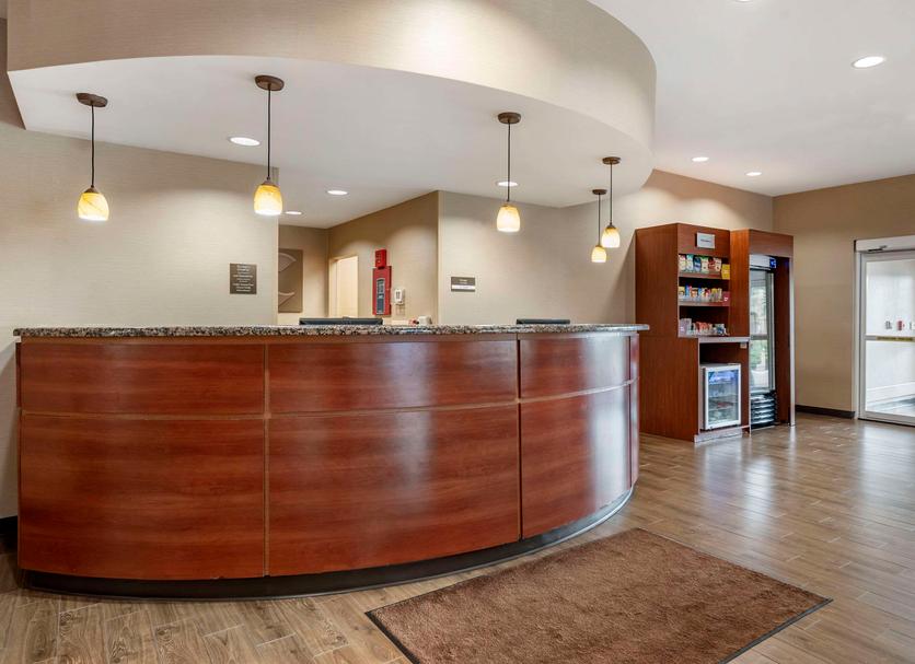 Front desk Photo