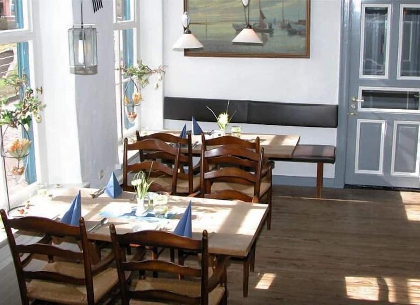 Dining room Photo