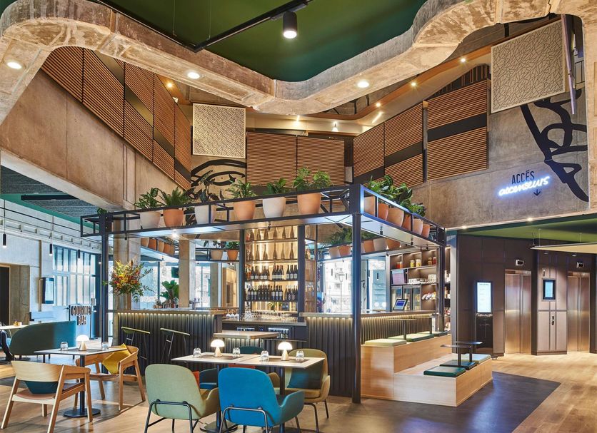 Restaurant Photo