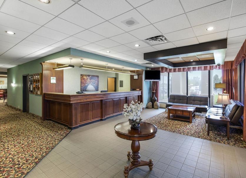 Front desk Photo