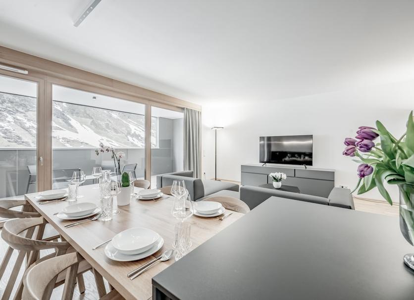 Dining room Photo