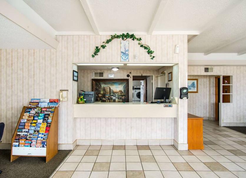 Front desk Photo