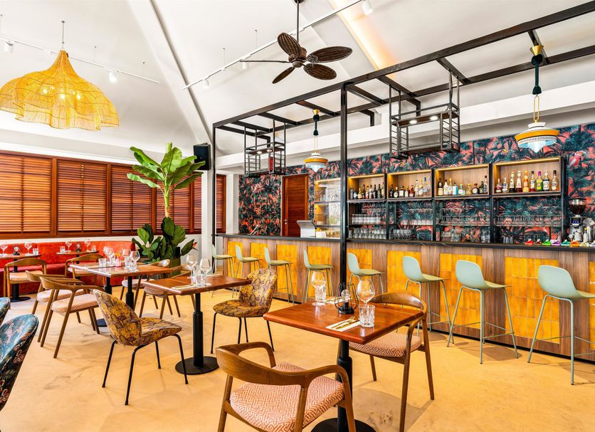 Restaurant Photo