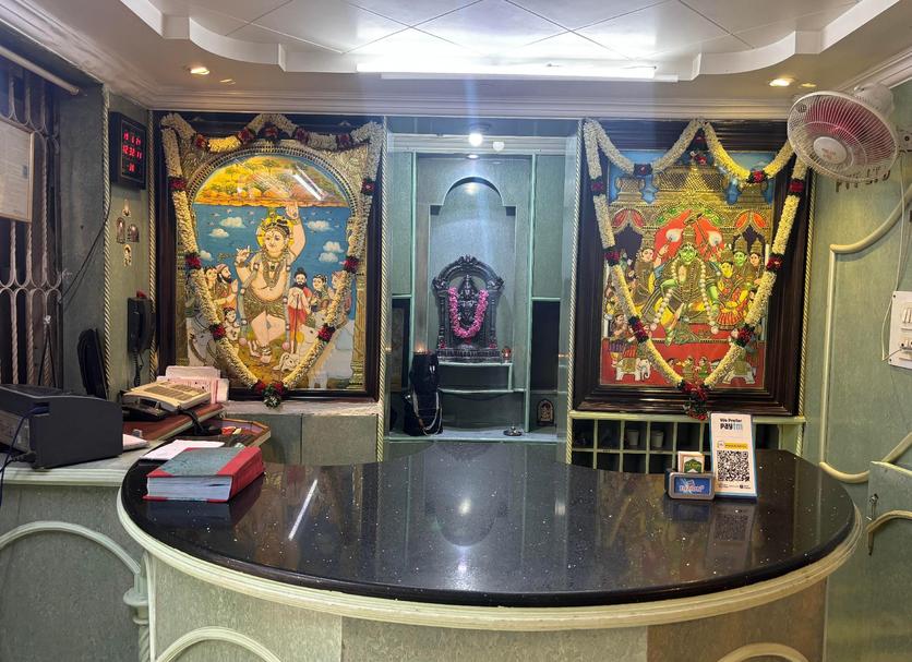 Front desk Photo