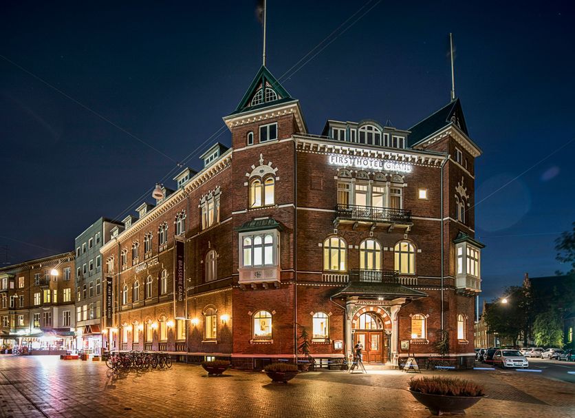 Building Photo