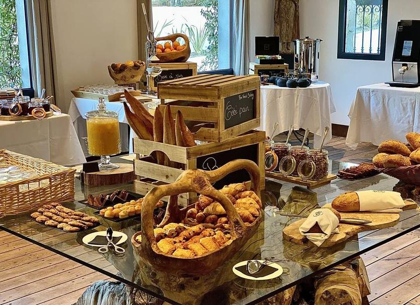 Buffet Photo