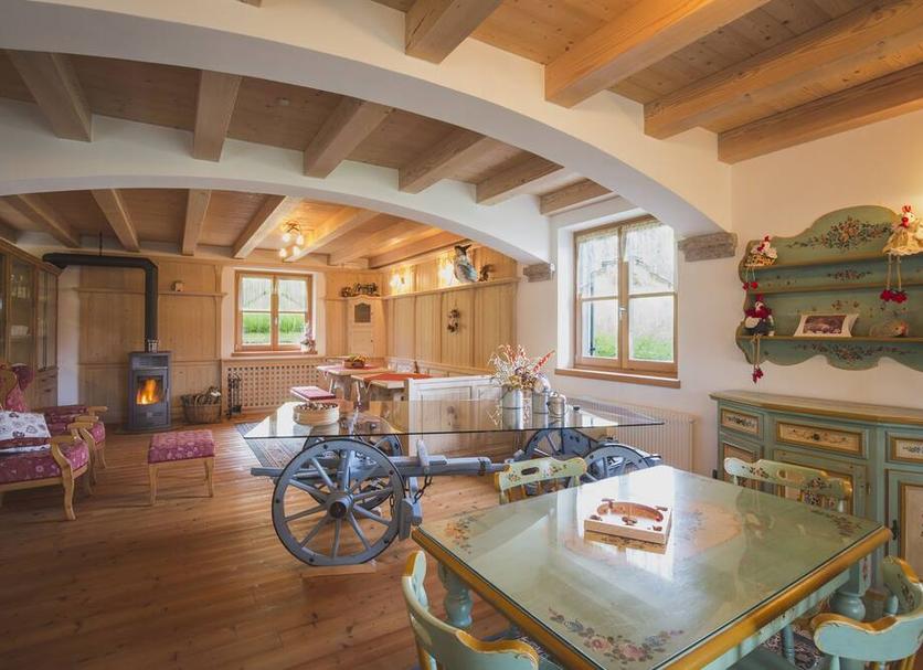 Dining room Photo