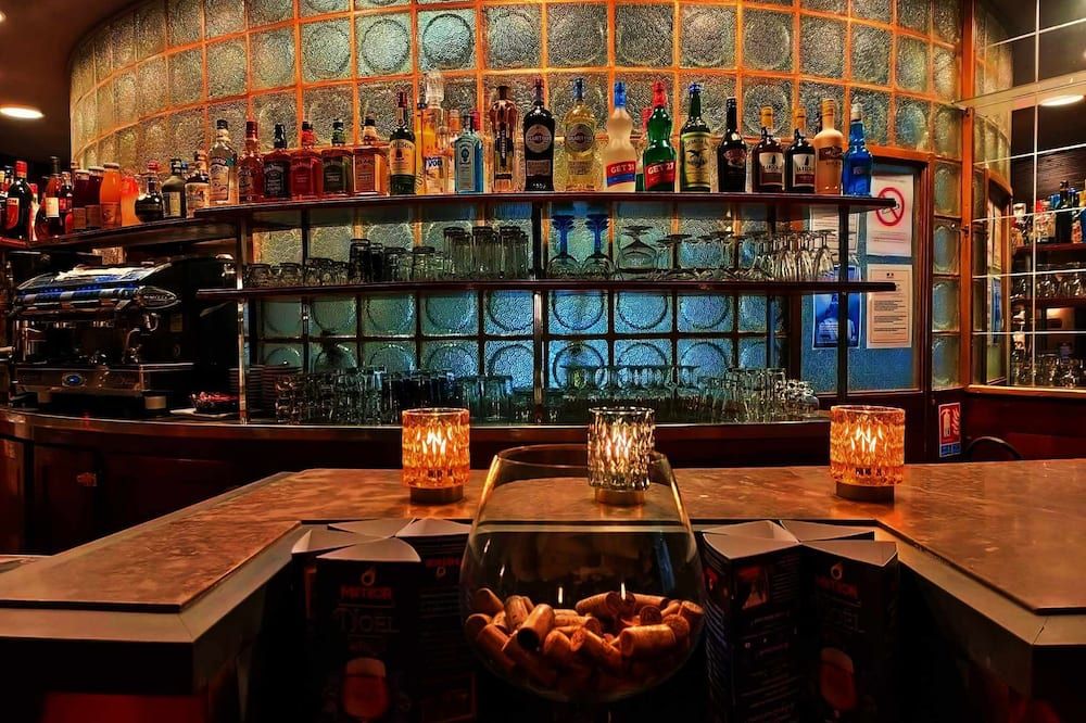 Bar Photo