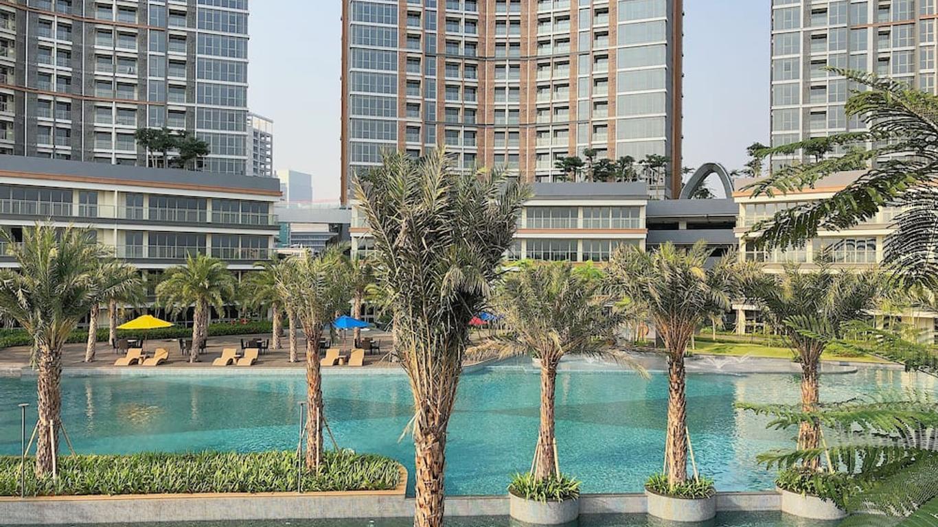 Gold Coast Pik Sea View Apartments By Longesuites