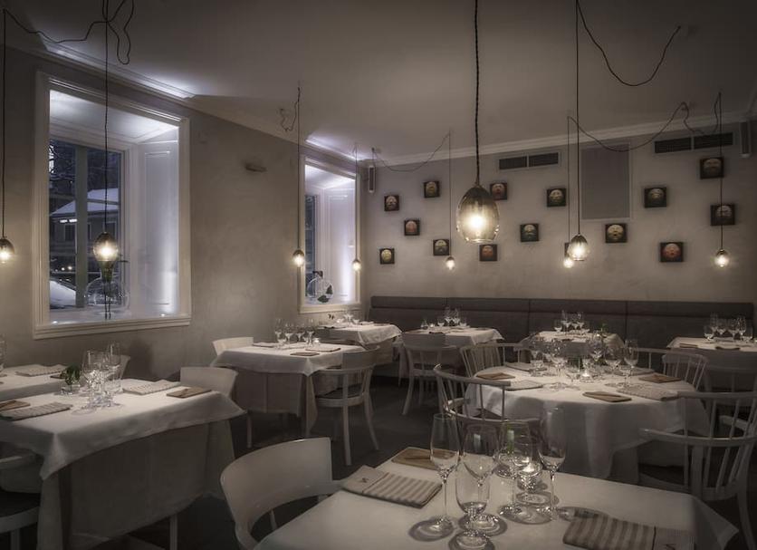 Restaurant Photo
