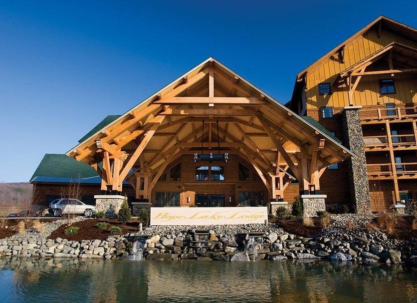 Hotel entrance Photo