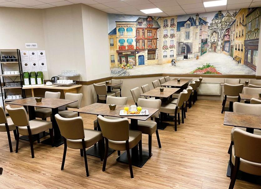 Restaurant Photo
