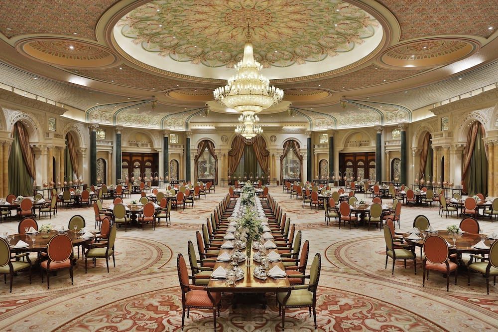 Banquet hall