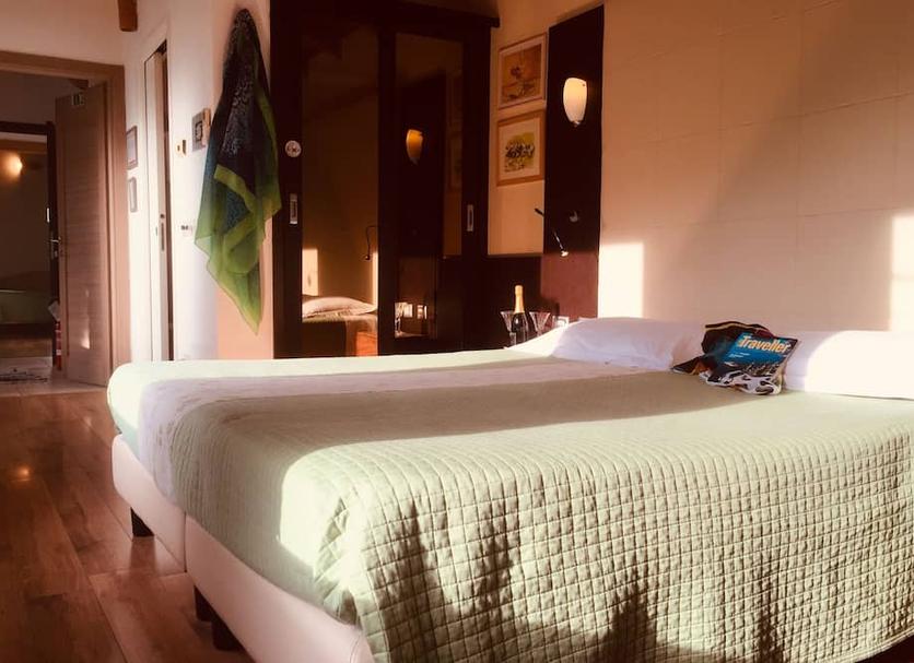 Bedroom Photo