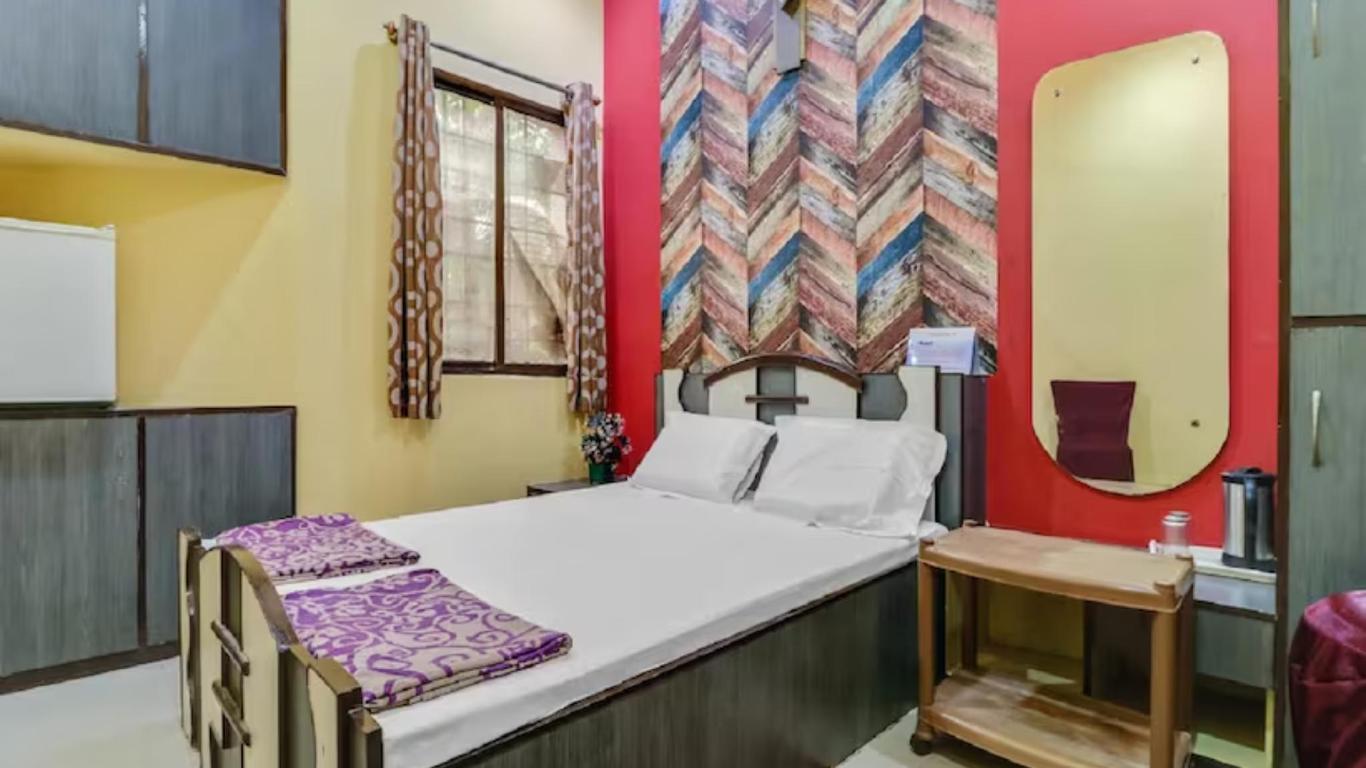 Goroomgo M S M Residency Puri - Near Sea Beach