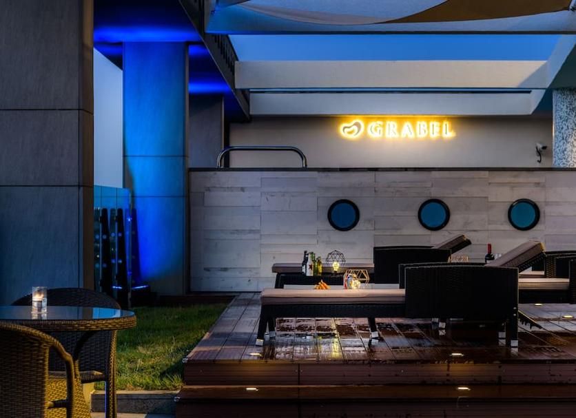 Bar Photo