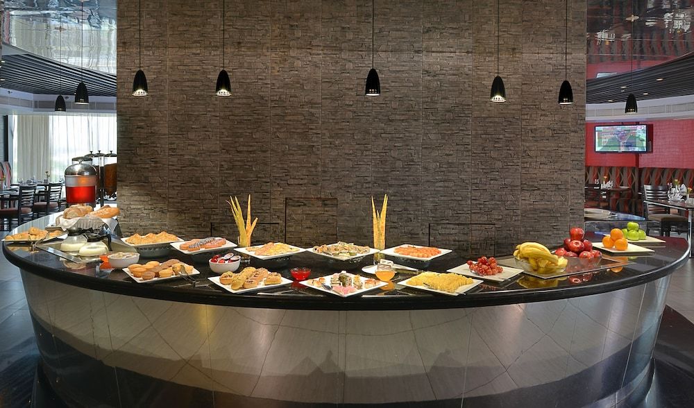 Buffet Photo