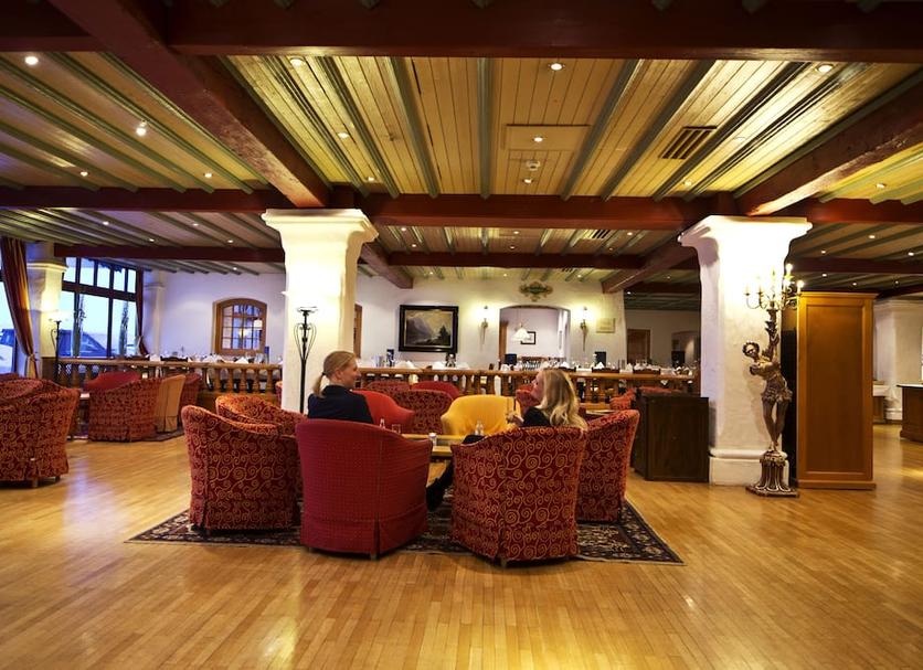 Lounge Photo