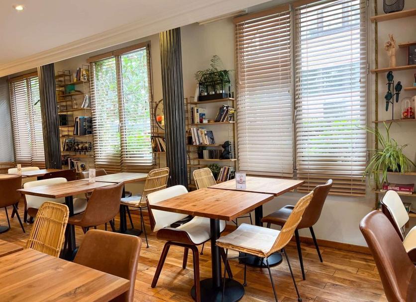Restaurant Photo