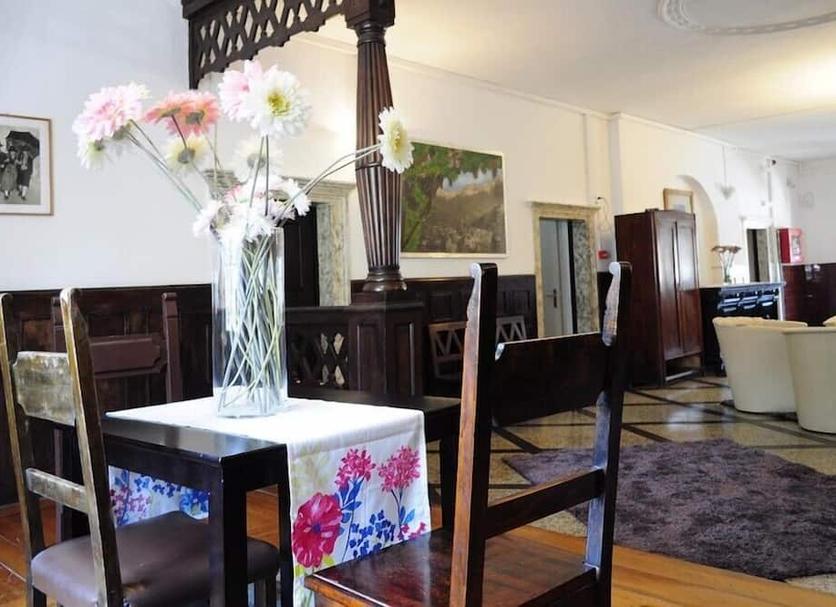 Dining room Photo