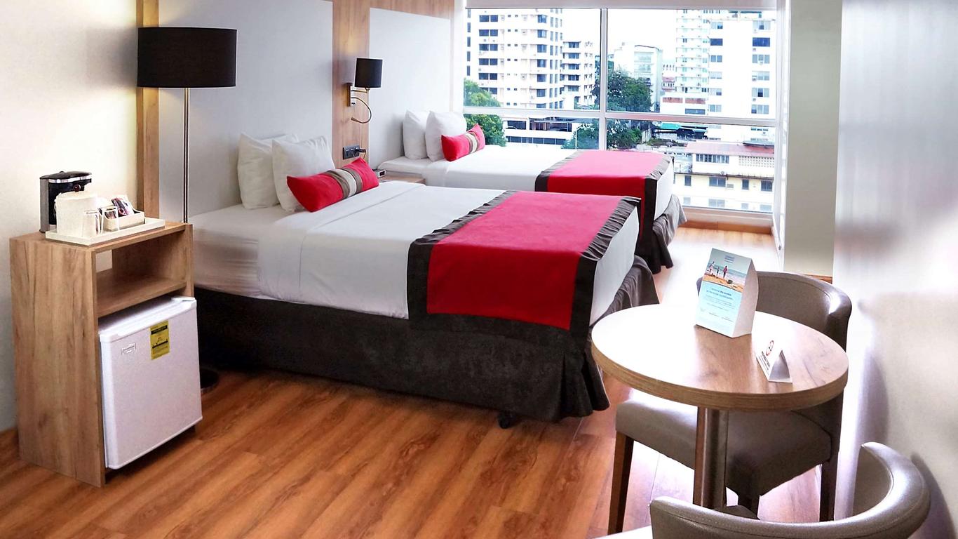 Ramada Panama Centro via Argentina