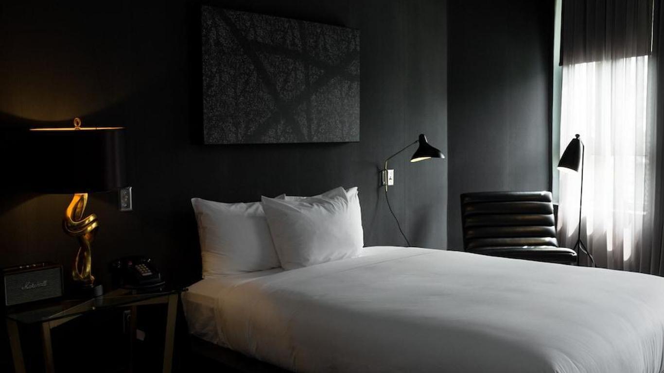 Tuck Hotel