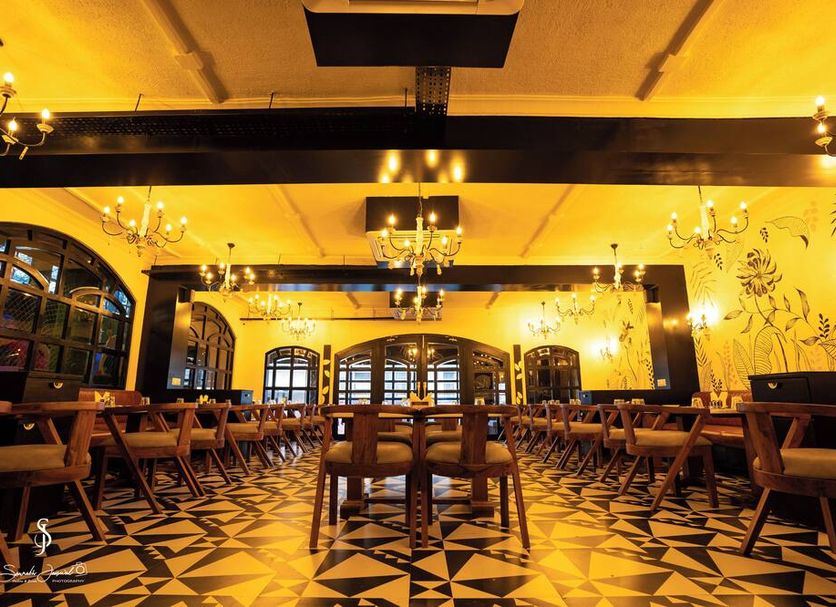 Restaurant Photo