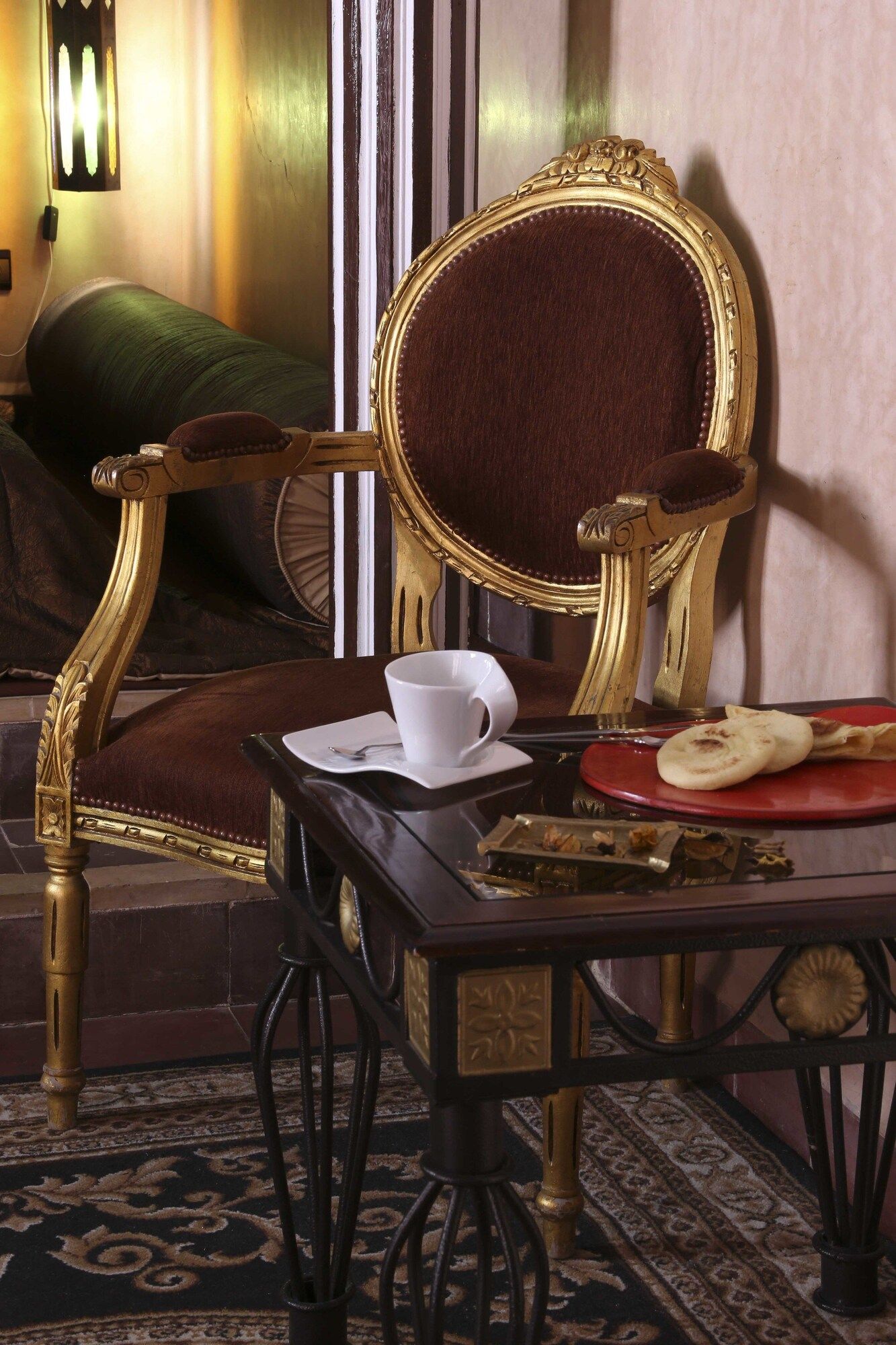 Room amenity