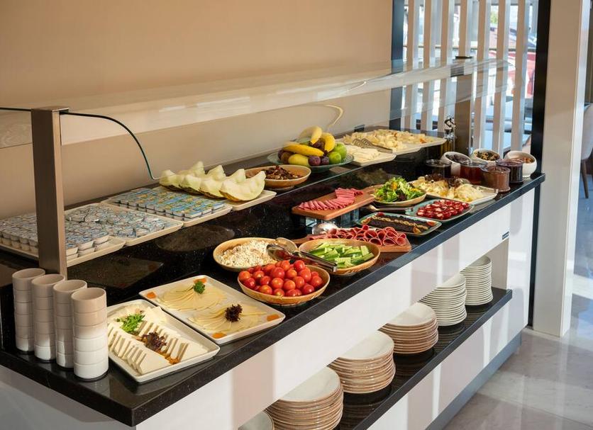 Buffet Photo