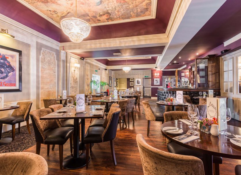 Restaurant Photo