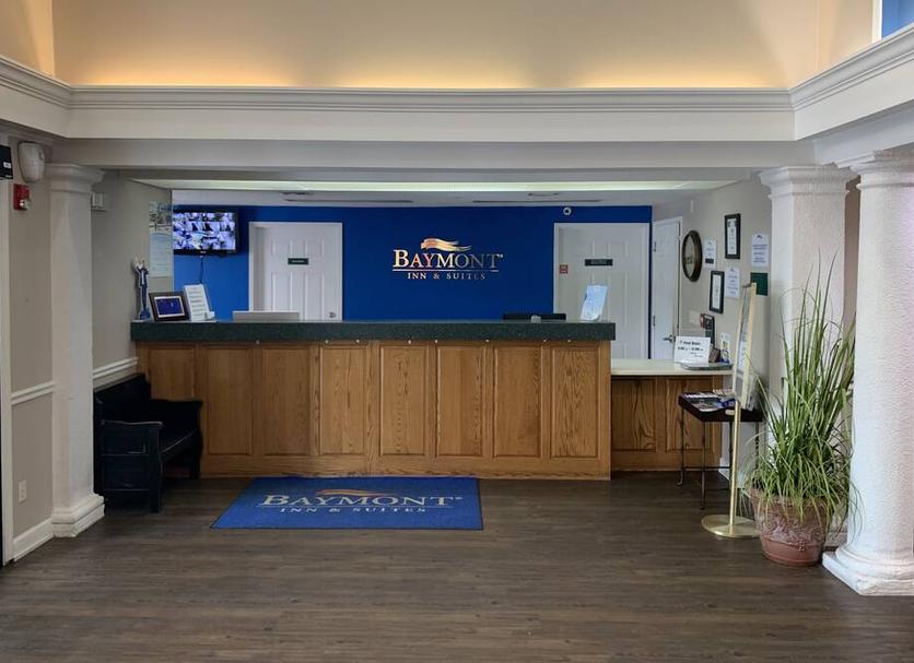 Front desk Photo