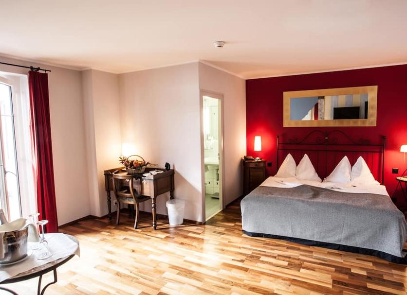 Bedroom Photo