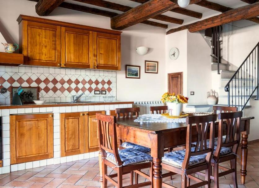Dining room Photo