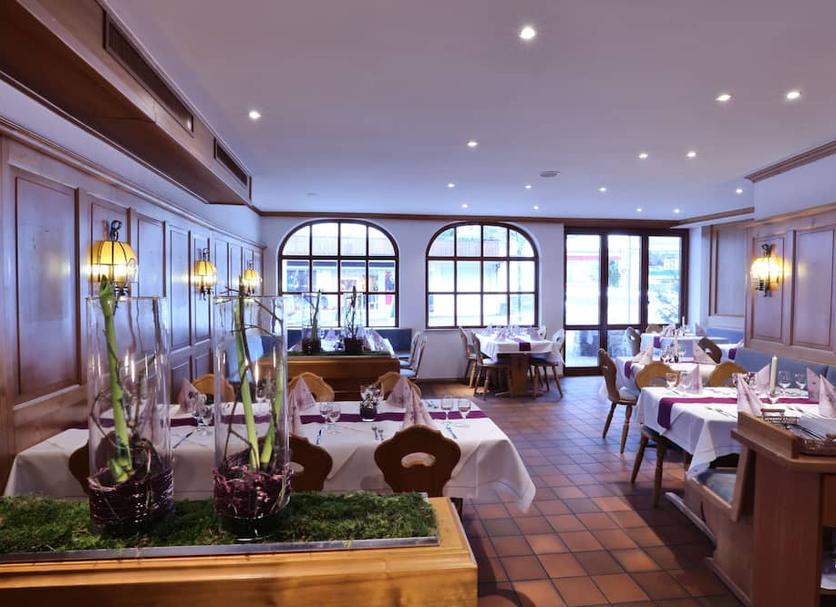 Restaurant Photo