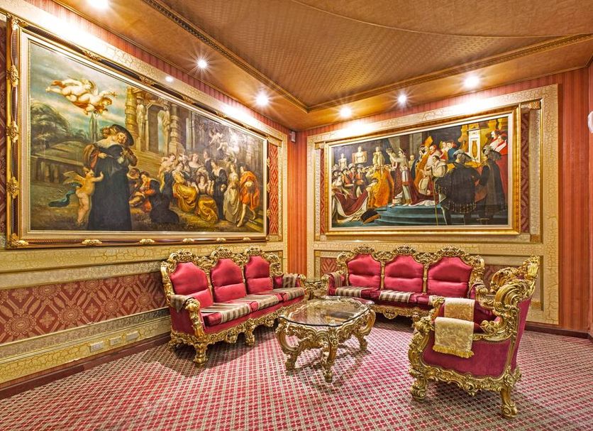 Lounge Photo