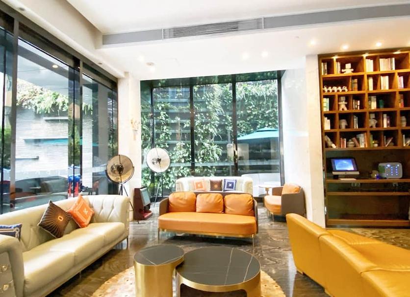 Lounge Photo
