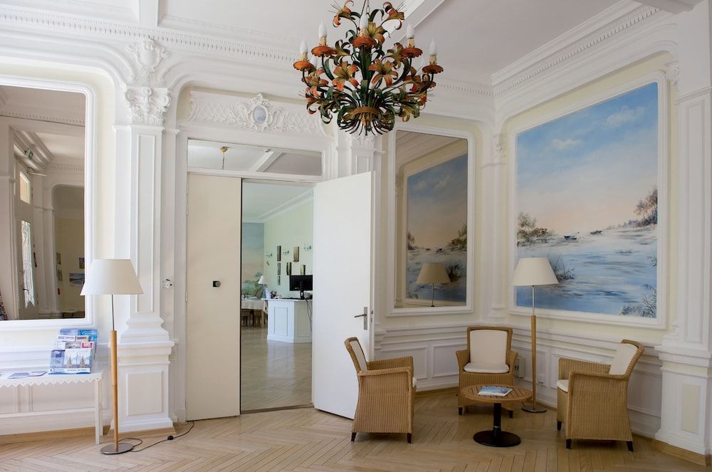 Hotel amenity