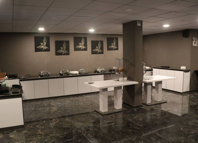 Buffet Photo