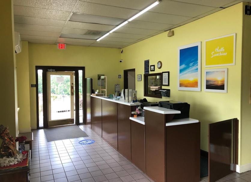 Front desk Photo