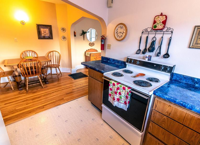 Kitchen Photo