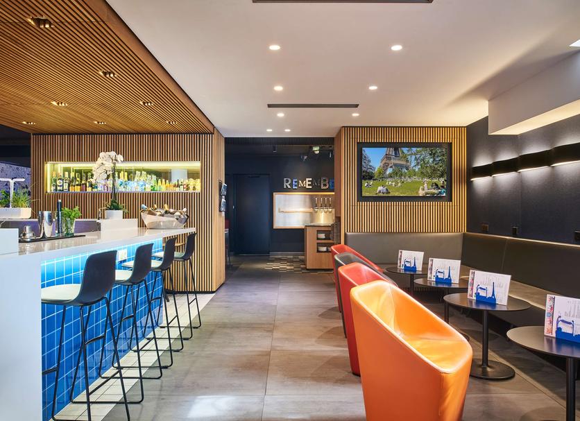 Bar Photo